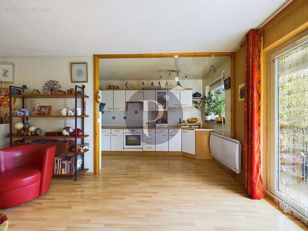 Appartement à VERRIERES-LE-BUISSON