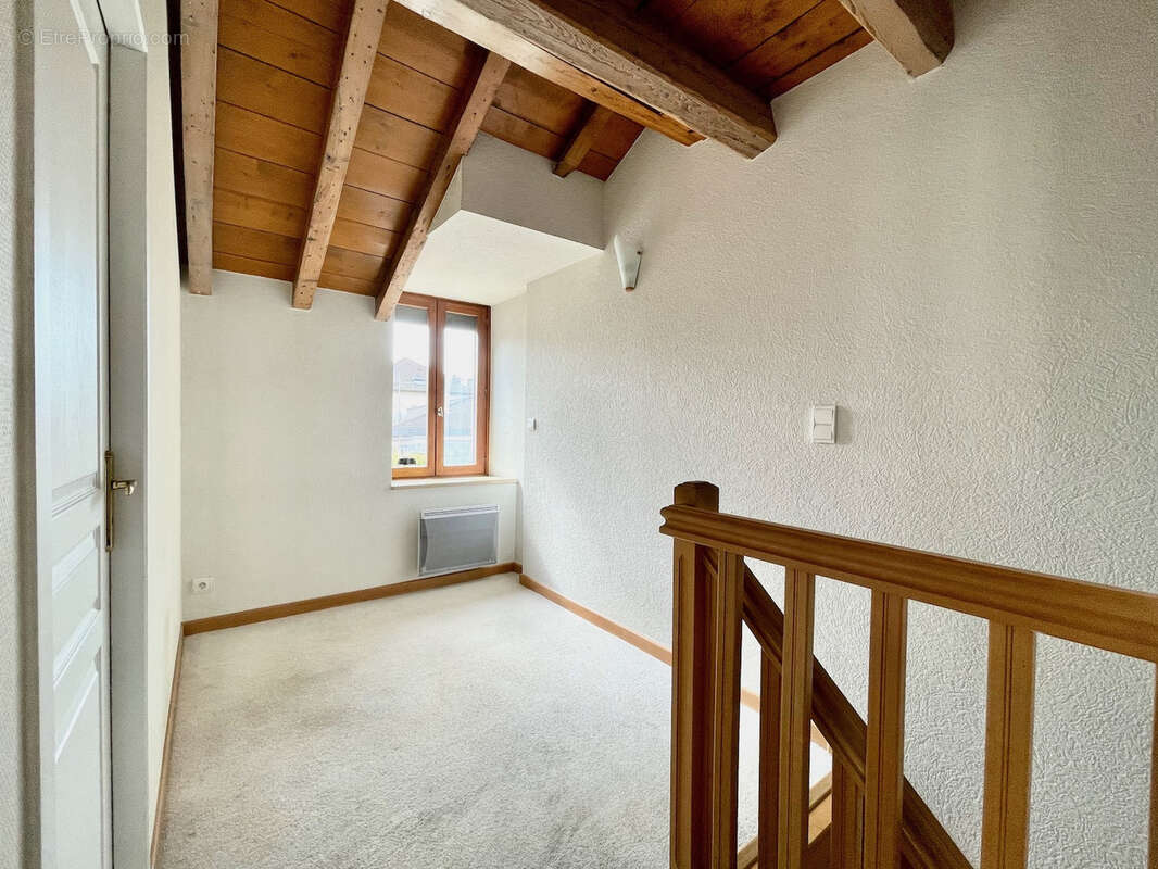 Appartement à DIVONNE-LES-BAINS