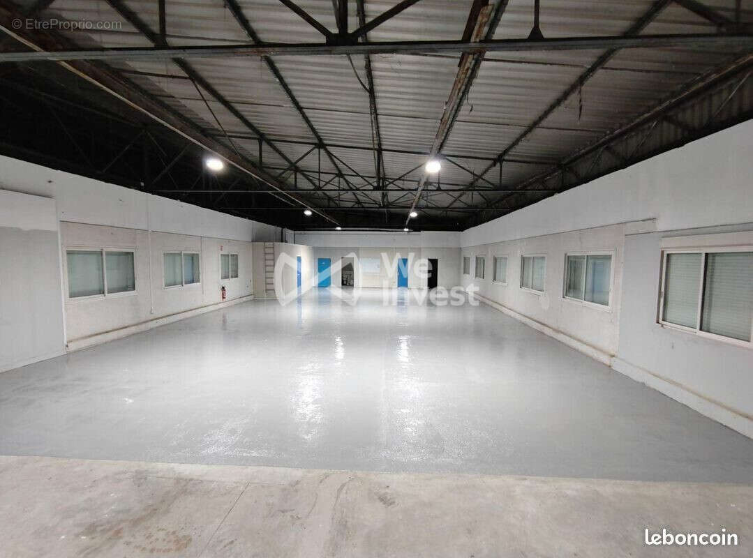 Commerce à SERRES-CASTET