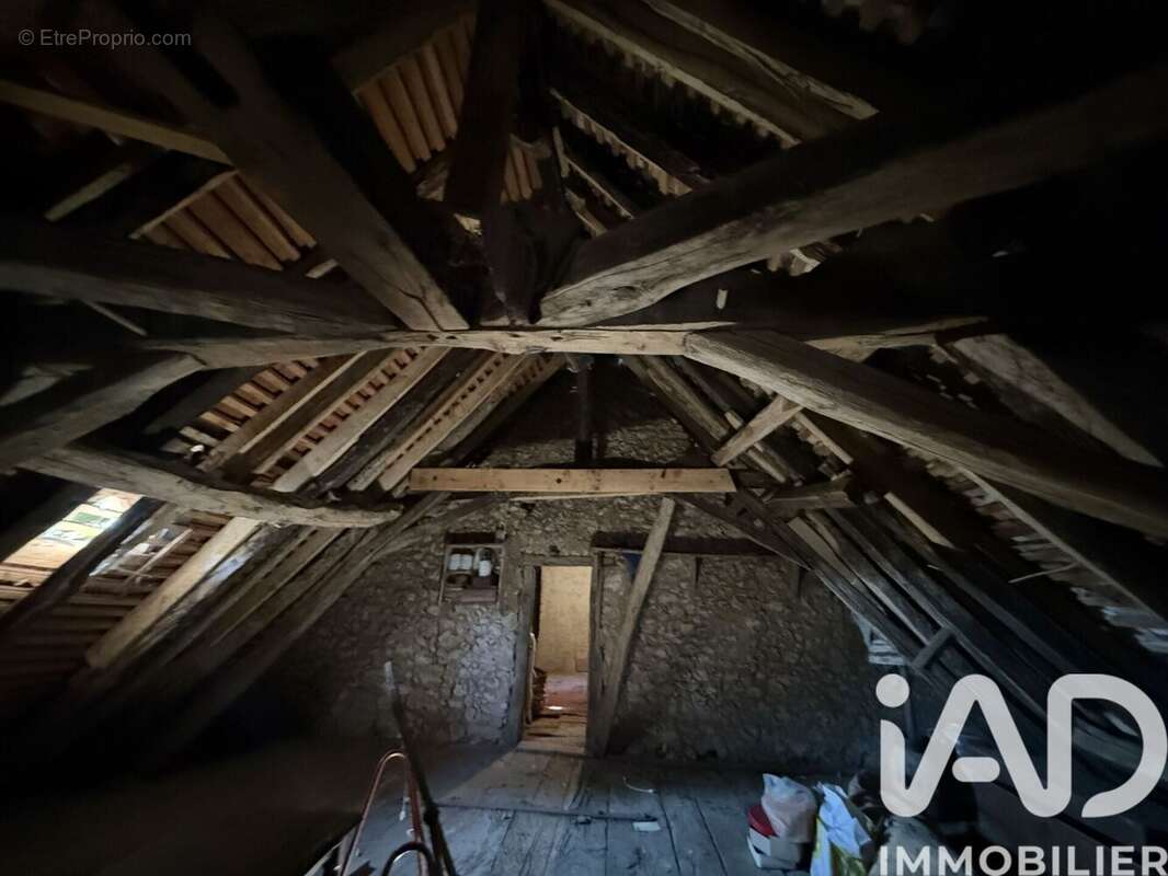 Maison 150 m² à Queyssac  - photo 8