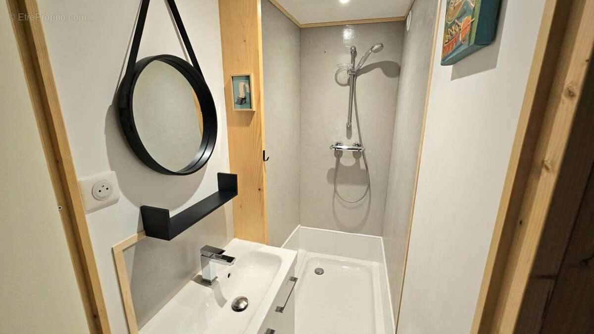 Duplex au 1er étage dans une petite copropriété de 3 lots à Claviers, Var - photo 6