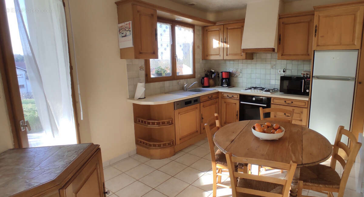 Maison à ROUSSILLON