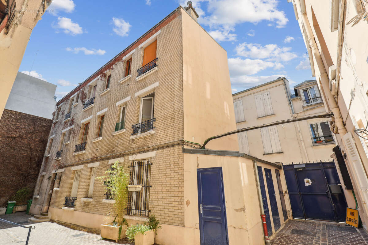 Appartement à PARIS-18E