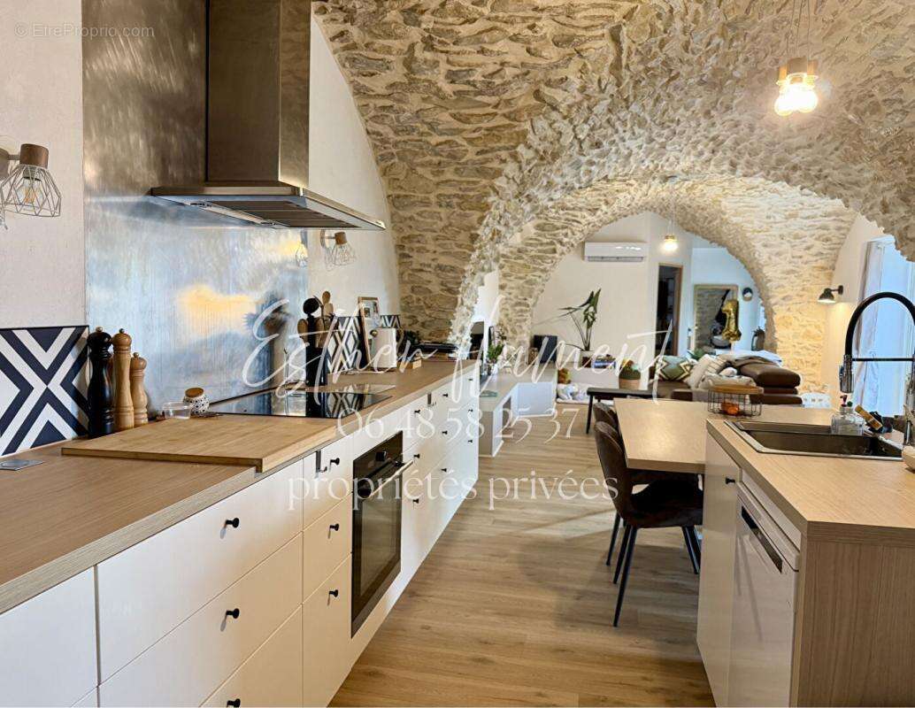 Maison à VEZENOBRES