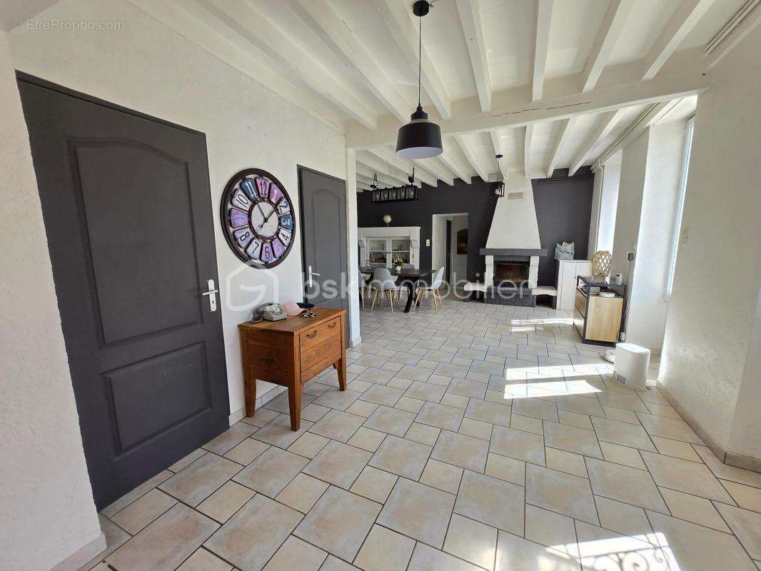 Maison à CHAULGNES