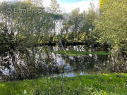 Terrain à NIEUL-LE-DOLENT