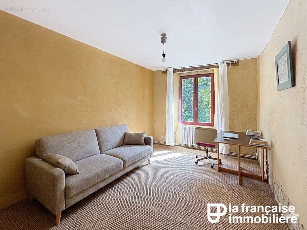 Maison à SAINT-SULPICE-LA-FORET