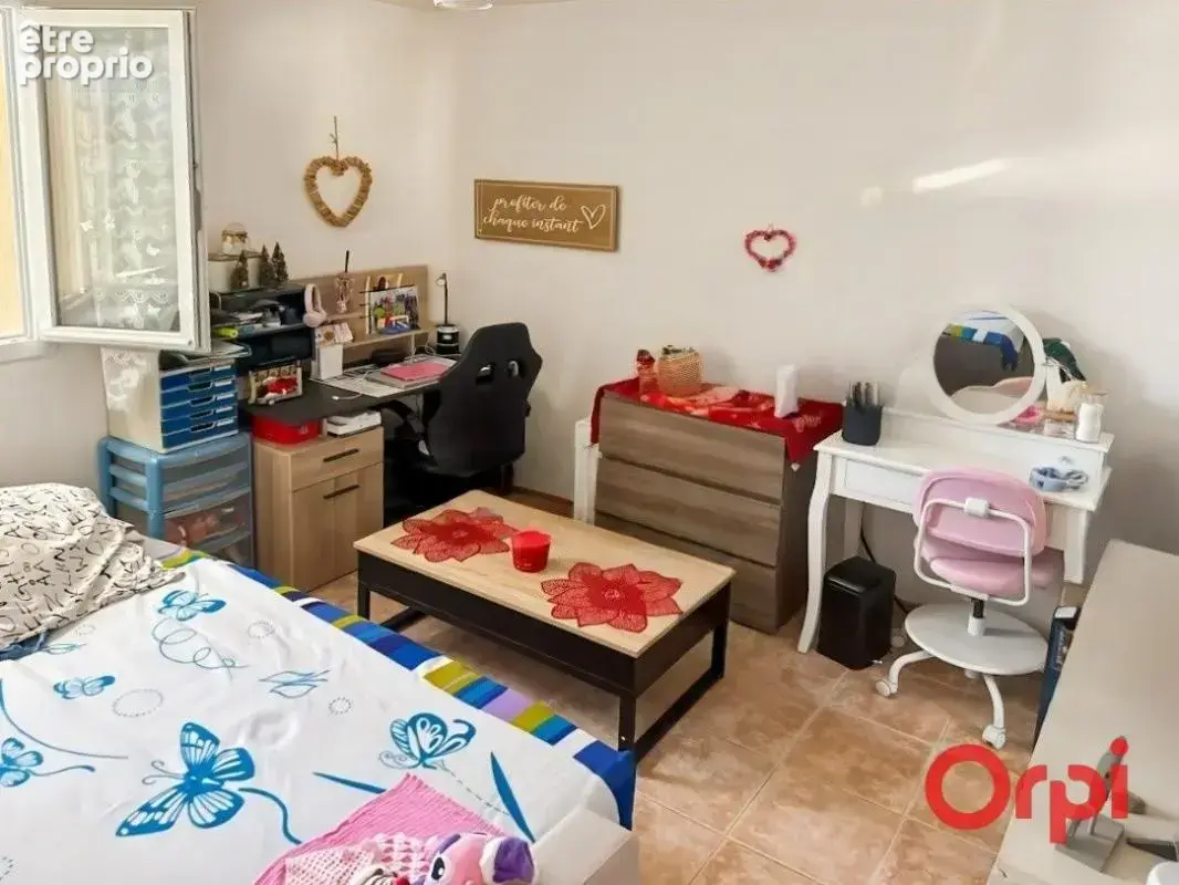 A vendre - appartement - stationnement - photo 6