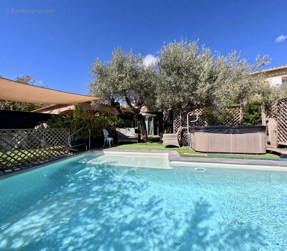 Maison à LA FARLEDE