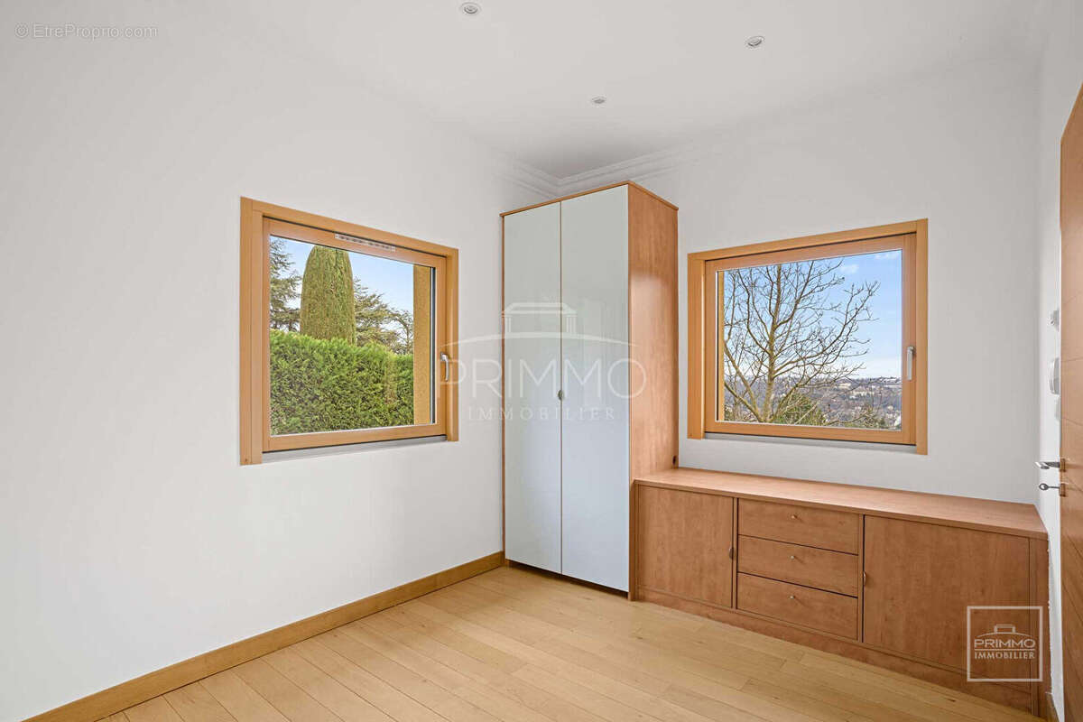 Maison à COLLONGES-AU-MONT-D&#039;OR