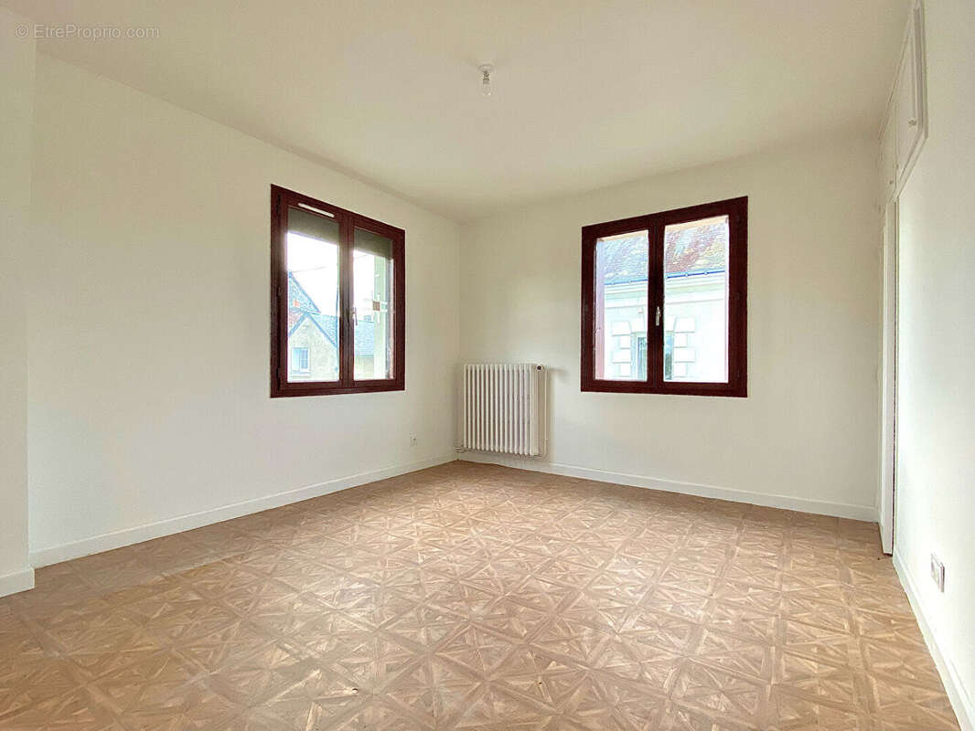 Appartement à BALLAN-MIRE