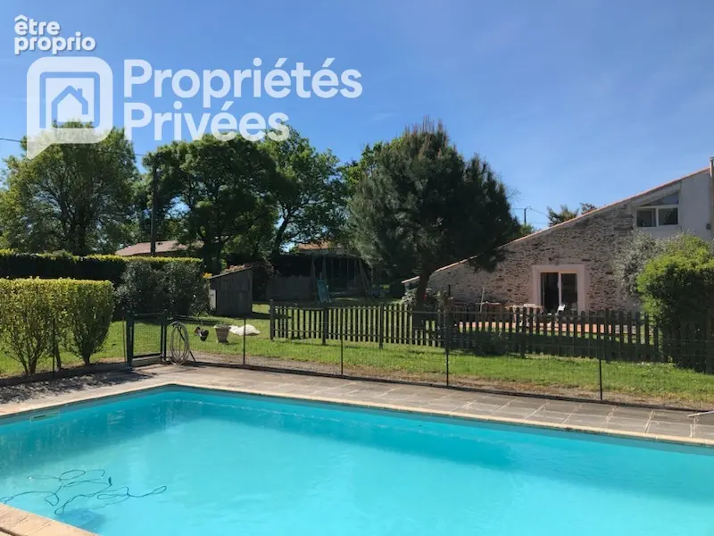 Maison Poiroux.Vente à termes libre d'occupation. 6 pièce(s) 115 m2 - photo 18