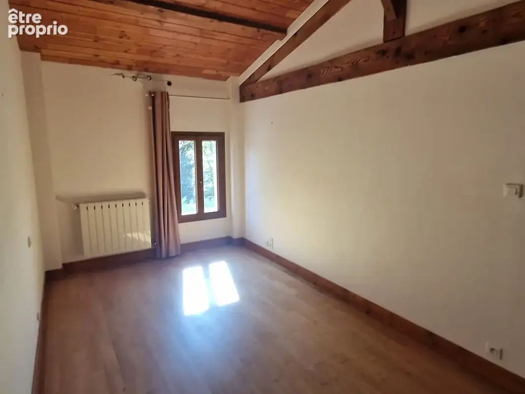 Maison de hameau avec garage et terrain - photo 15