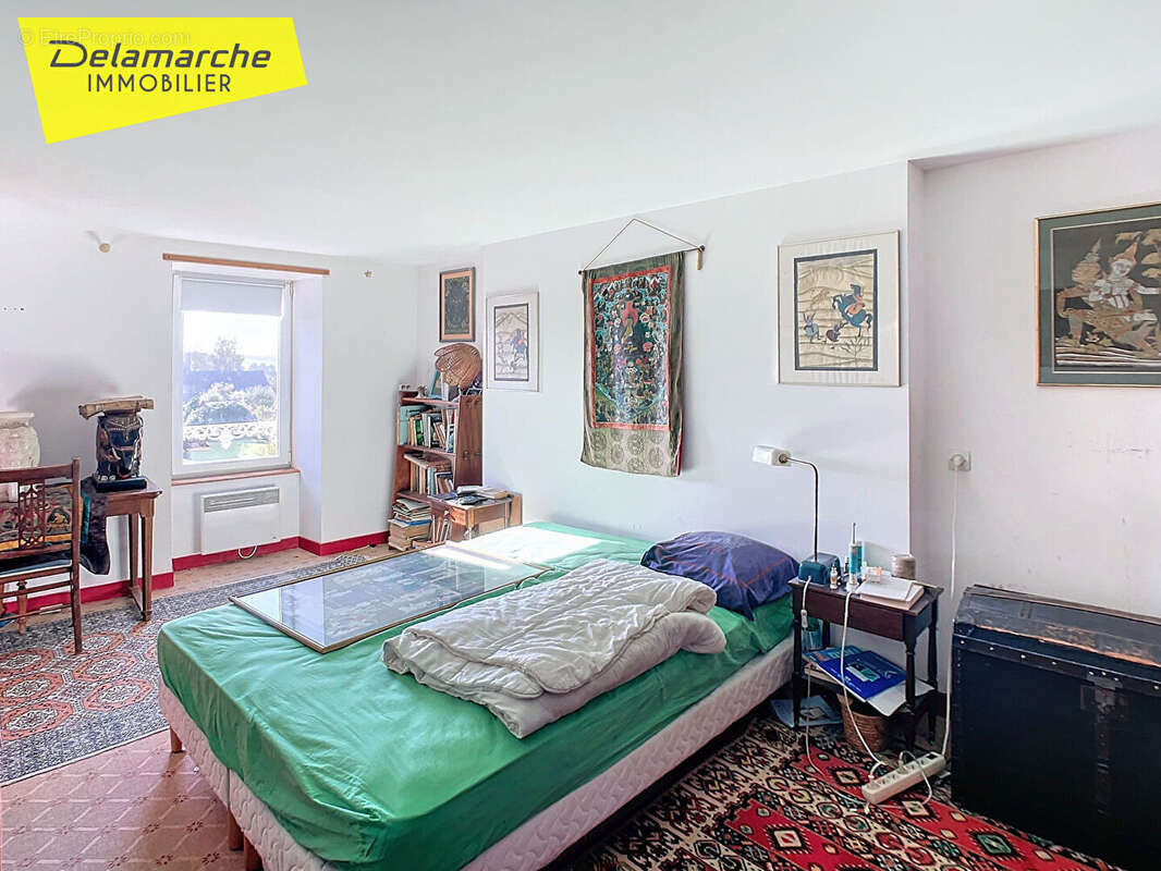 Maison à REGNEVILLE-SUR-MER