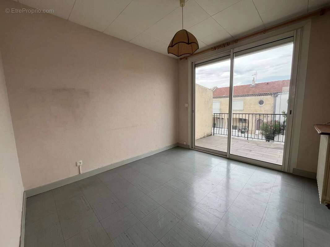 Maison 4 pièces avec jardin, garage et véranda. - photo 6