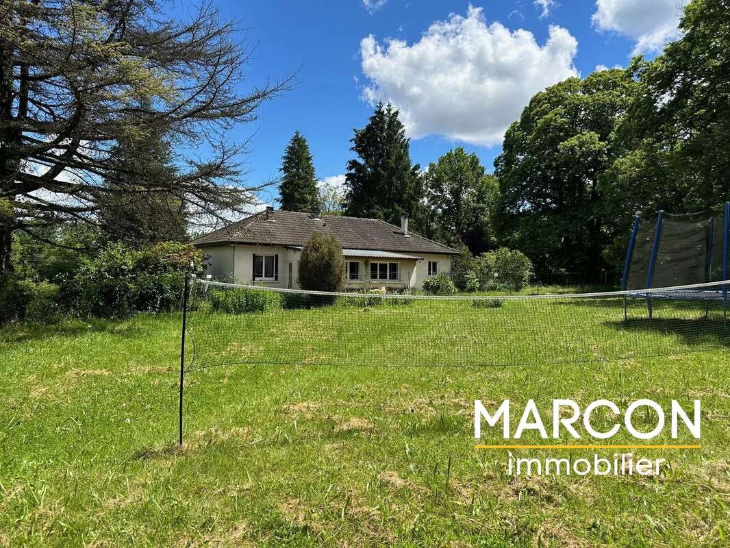 Maison à SAINT-AGNANT-DE-VERSILLAT