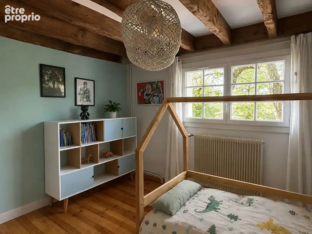 BUSSET / Maison type Longère entièrement rénovée - Coup de coeur assuré ! - photo 9
