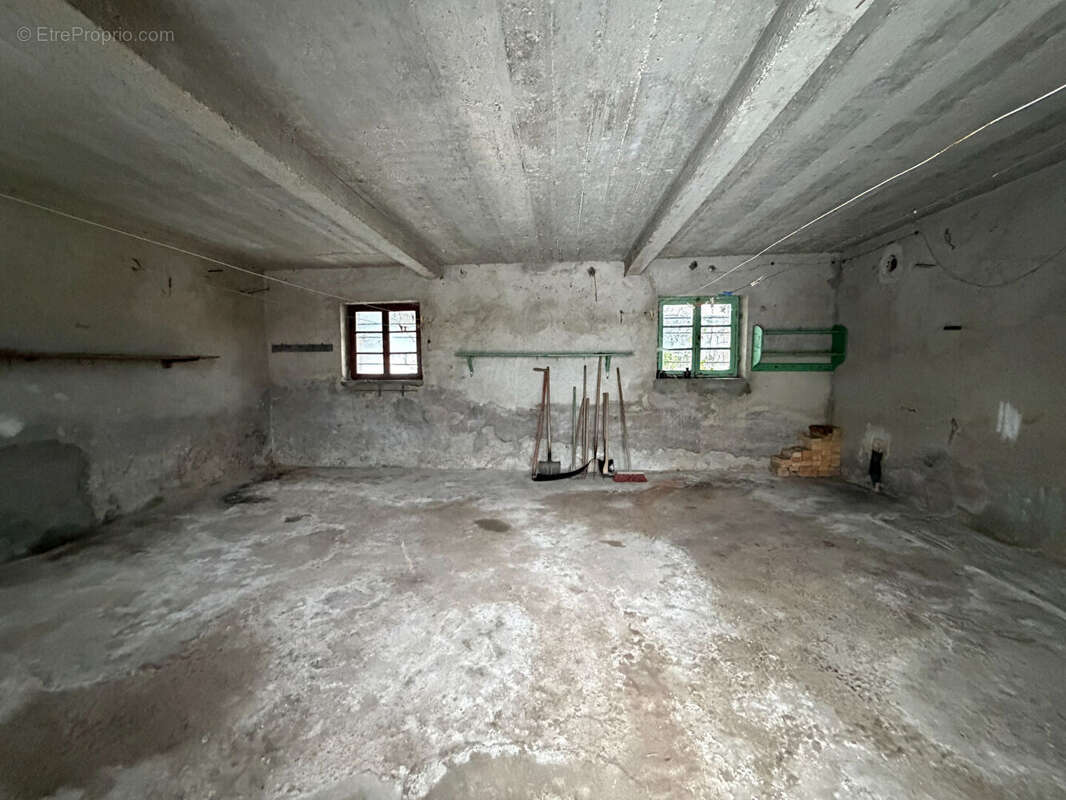Maison à BUDING