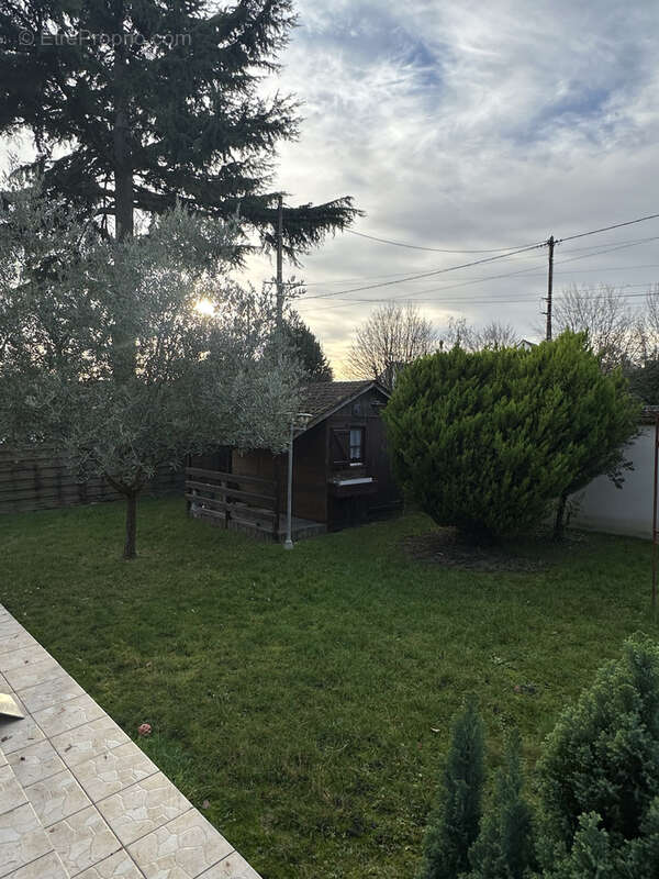 Maison à LE MEE-SUR-SEINE