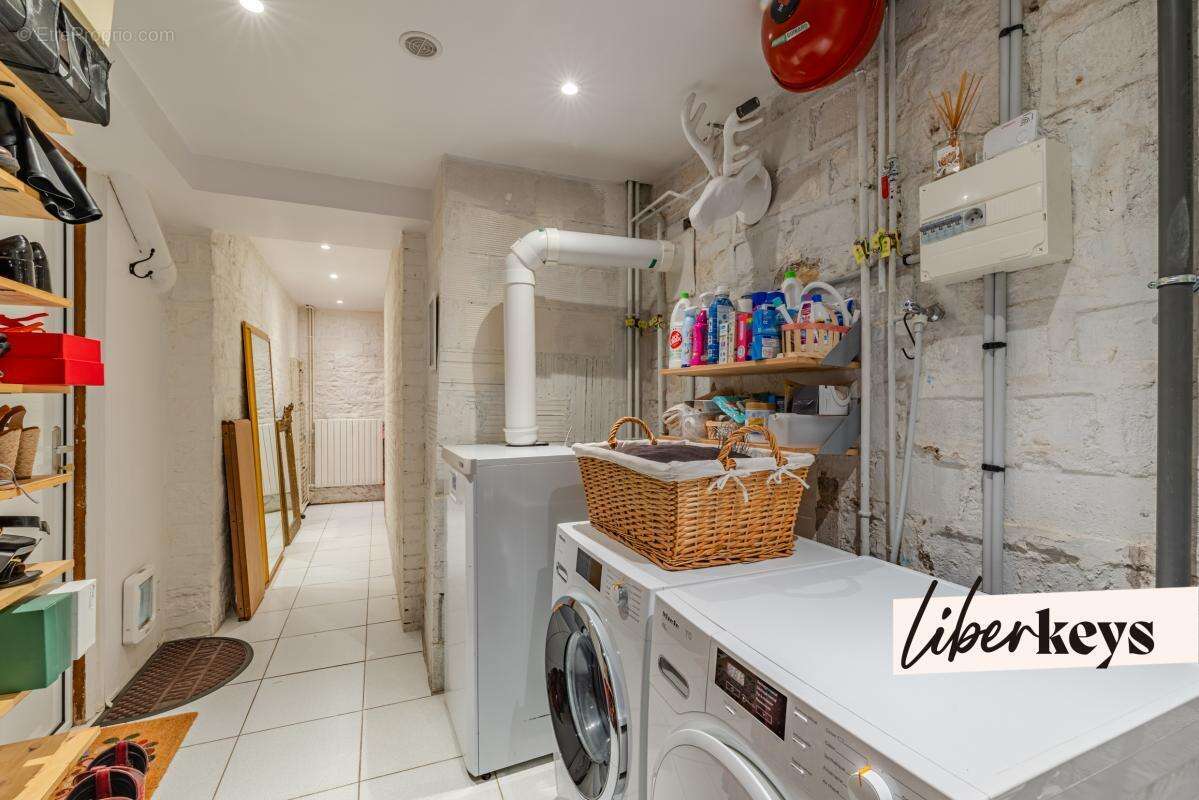 Maison à SAINT-MAUR-DES-FOSSES