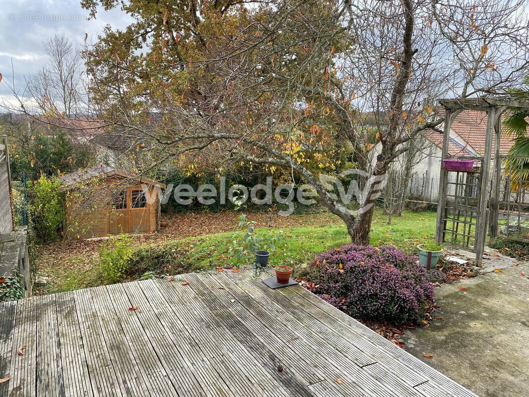 Maison à COURDIMANCHE