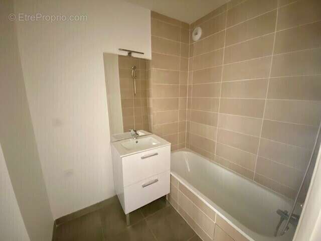 Appartement à BRUGUIERES