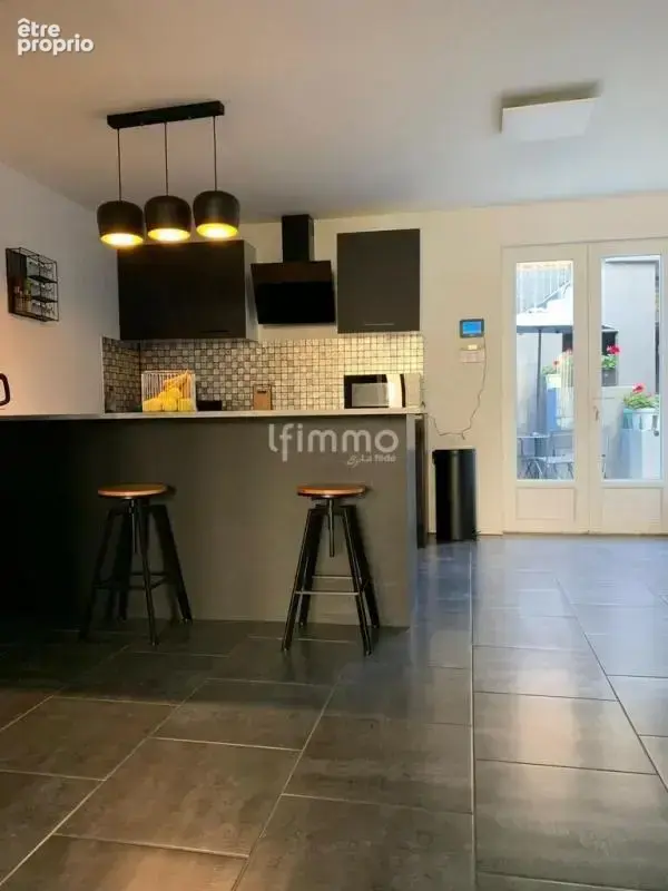 Opportunité rare - 3 en 1. Habiter + Louer + Entreprendre - photo 9