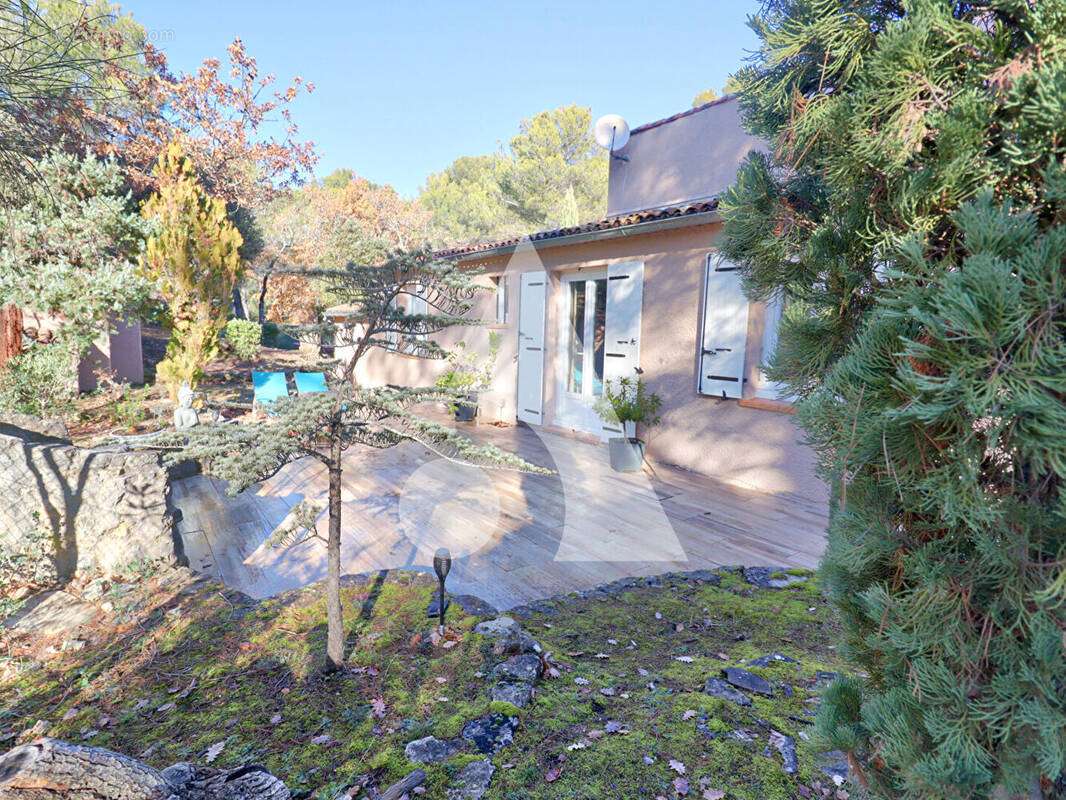 Maison à PIERREVERT