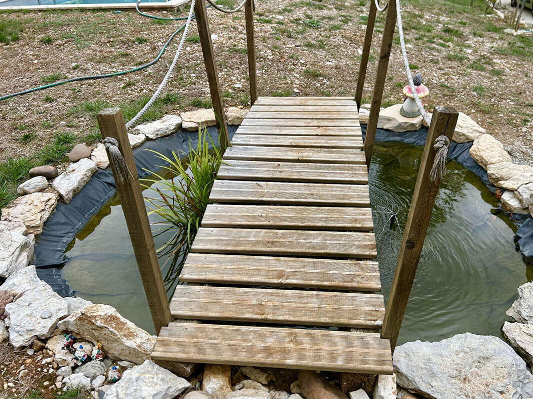 Maison à LAROQUE-DES-ARCS