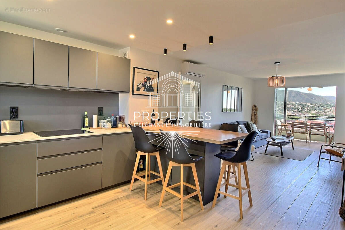 Appartement à LE LAVANDOU
