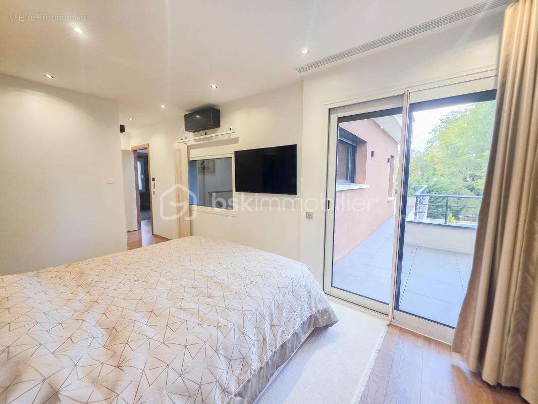 Maison à FONTAINEBLEAU