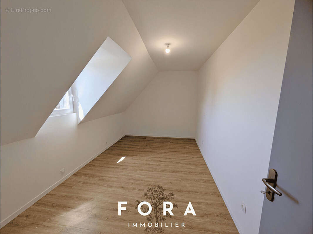 Maison VALDALLIERE 7 Pièces 146 m² - photo 4