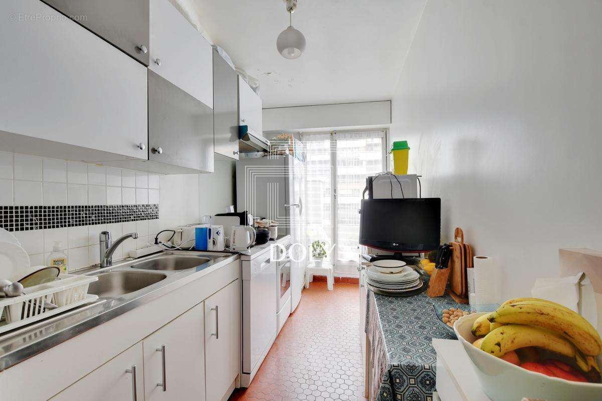 Appartement à PARIS-19E