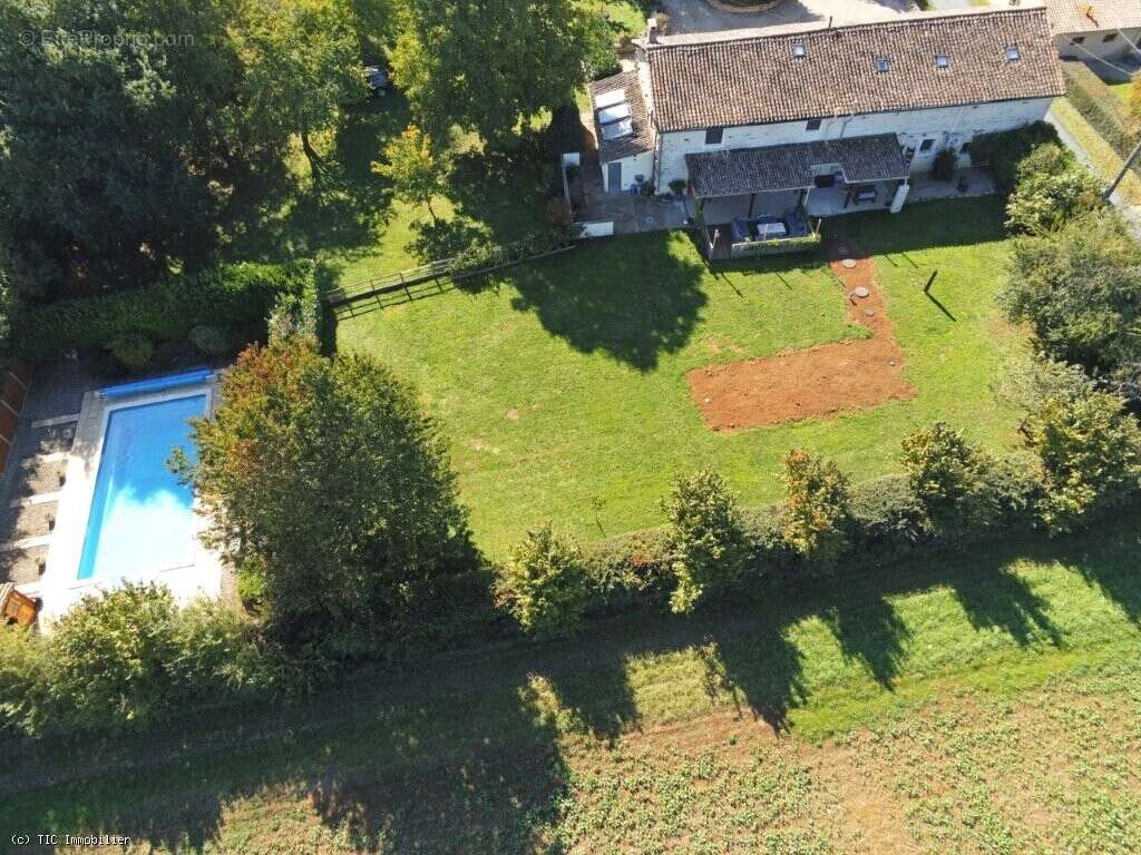 Maison à SAUZE-VAUSSAIS