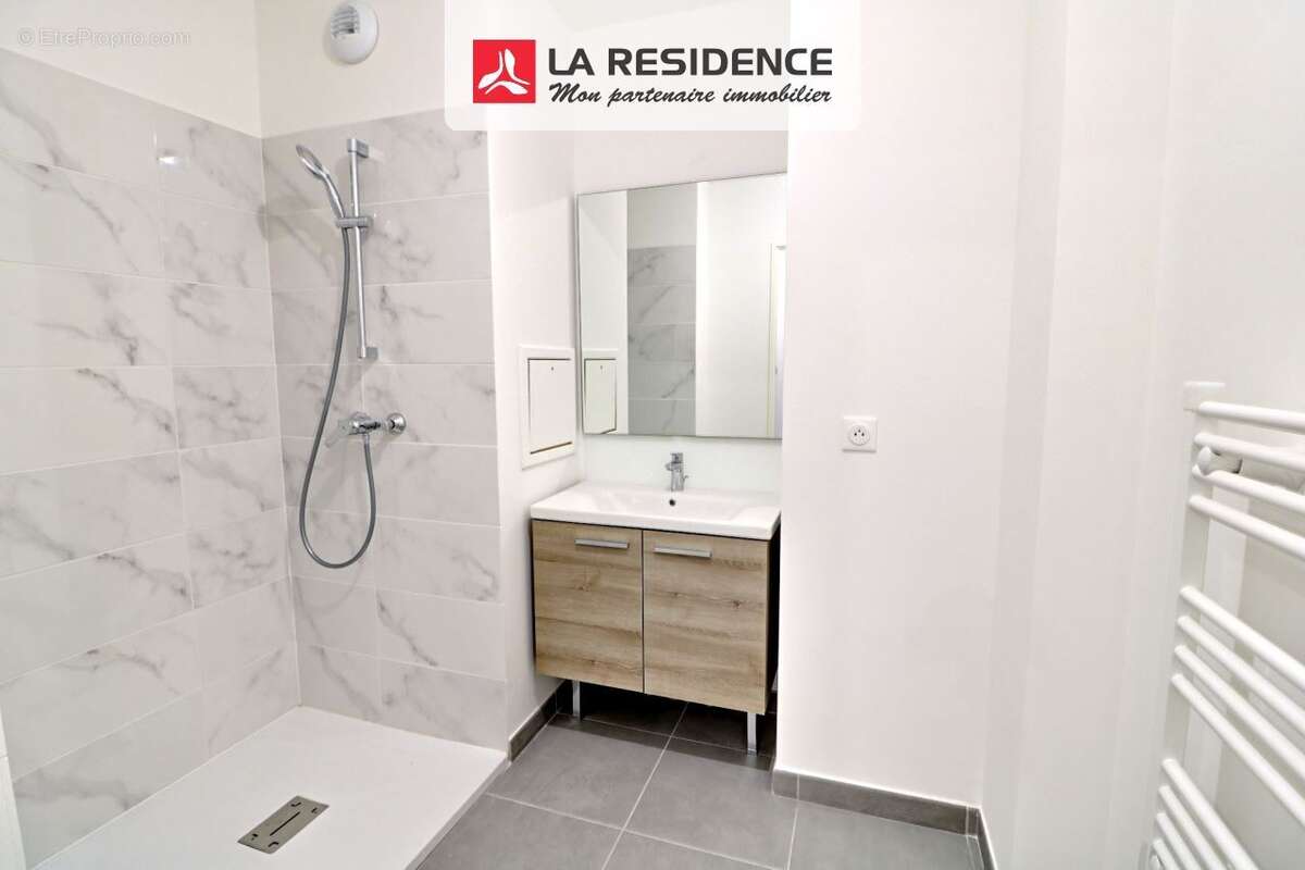 Appartement à DEVILLE-LES-ROUEN