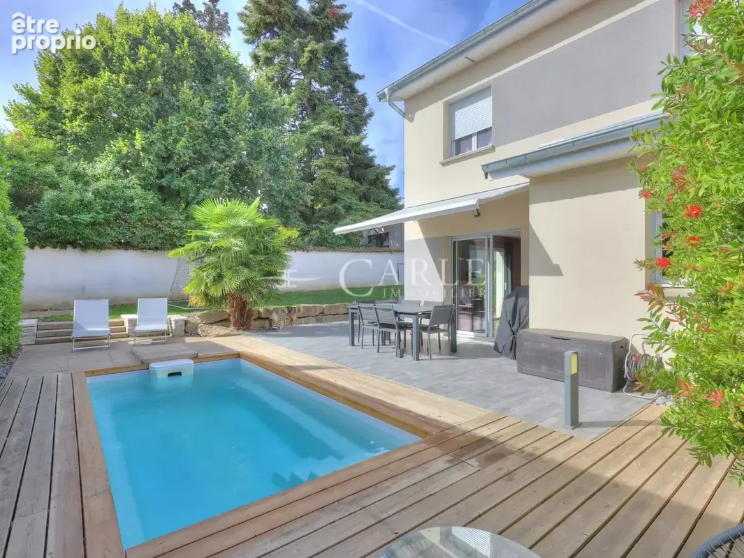 GENAS – AZIEU  Villa familiale de 136 m² avec piscine - photo 14