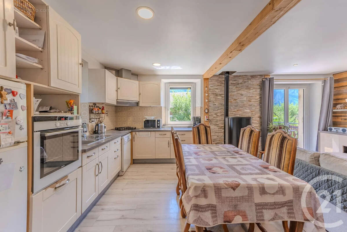 Maison à VACHERESSE