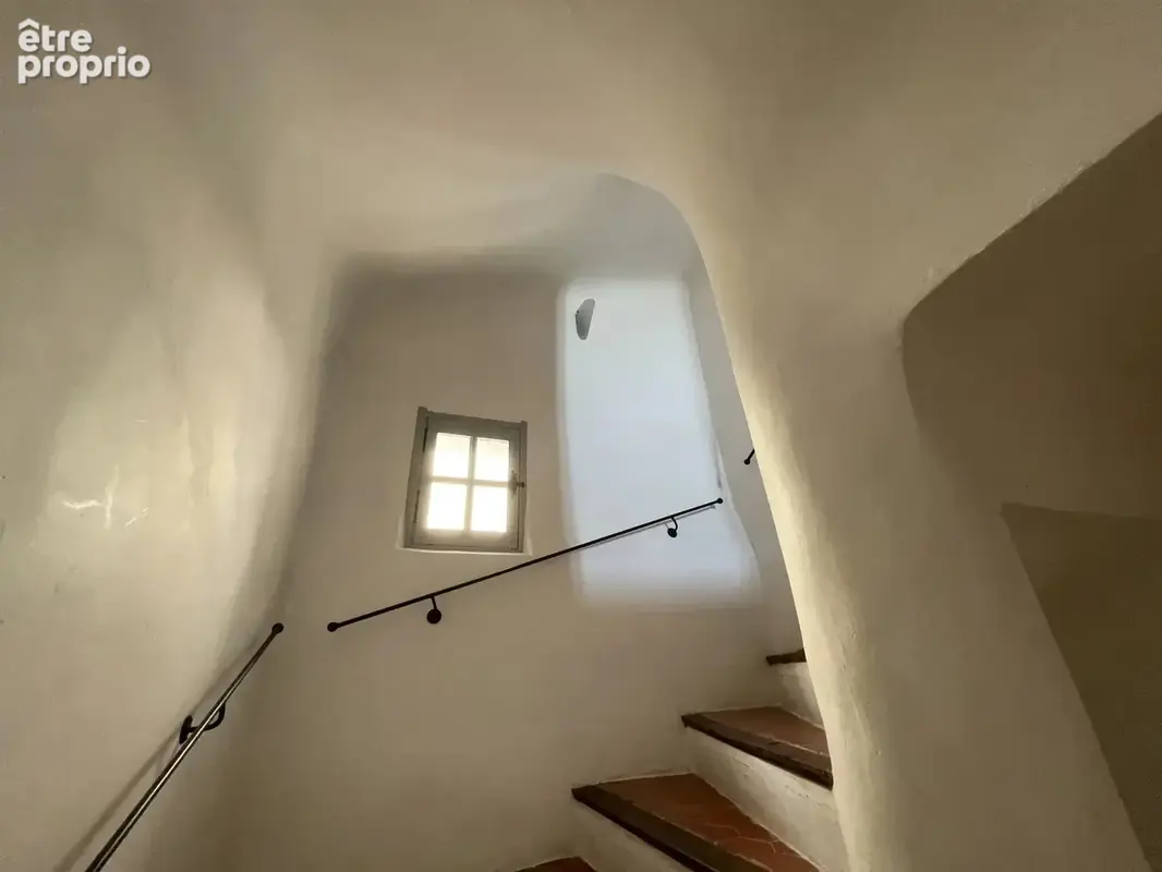 Exclusivité, Maison de village  avec vue panoramique à Callas - photo 7