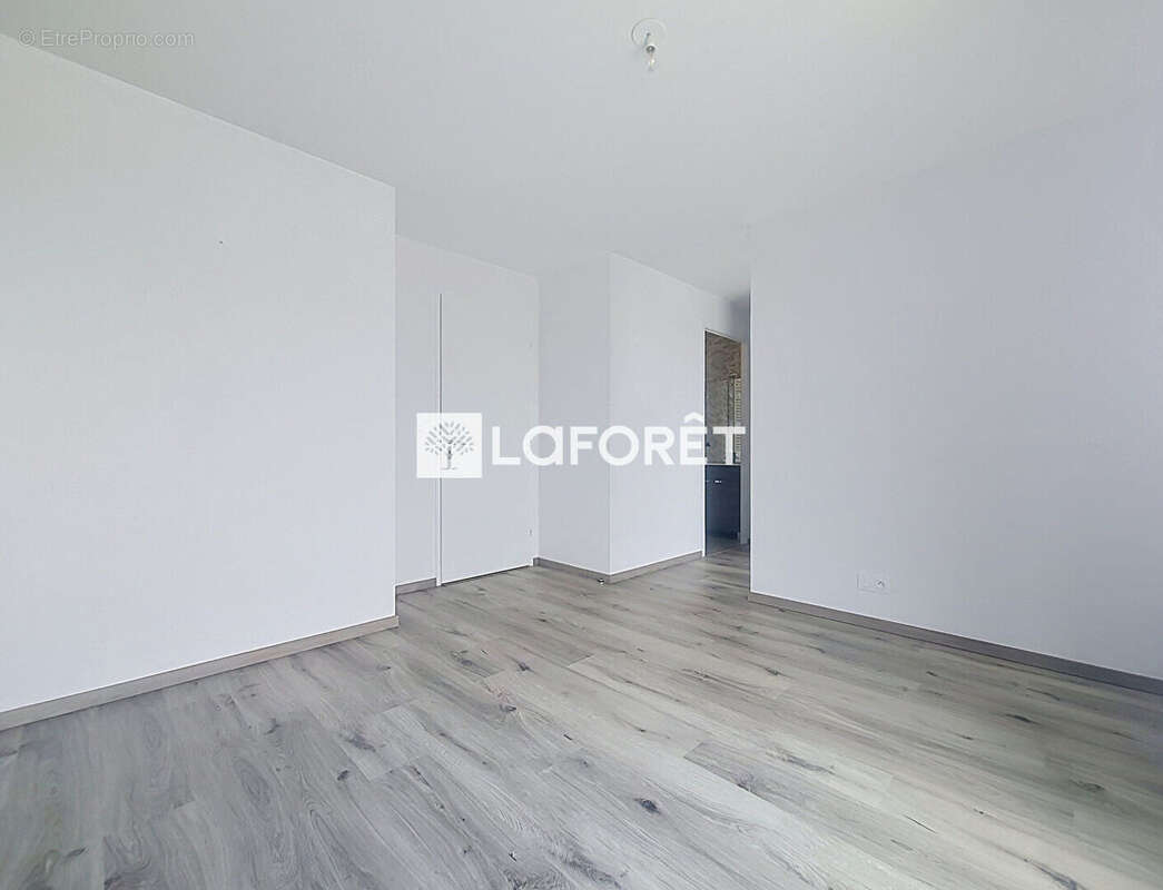 Appartement Saint Nazaire 4 pièce(s) 96.34 m2 - photo 4