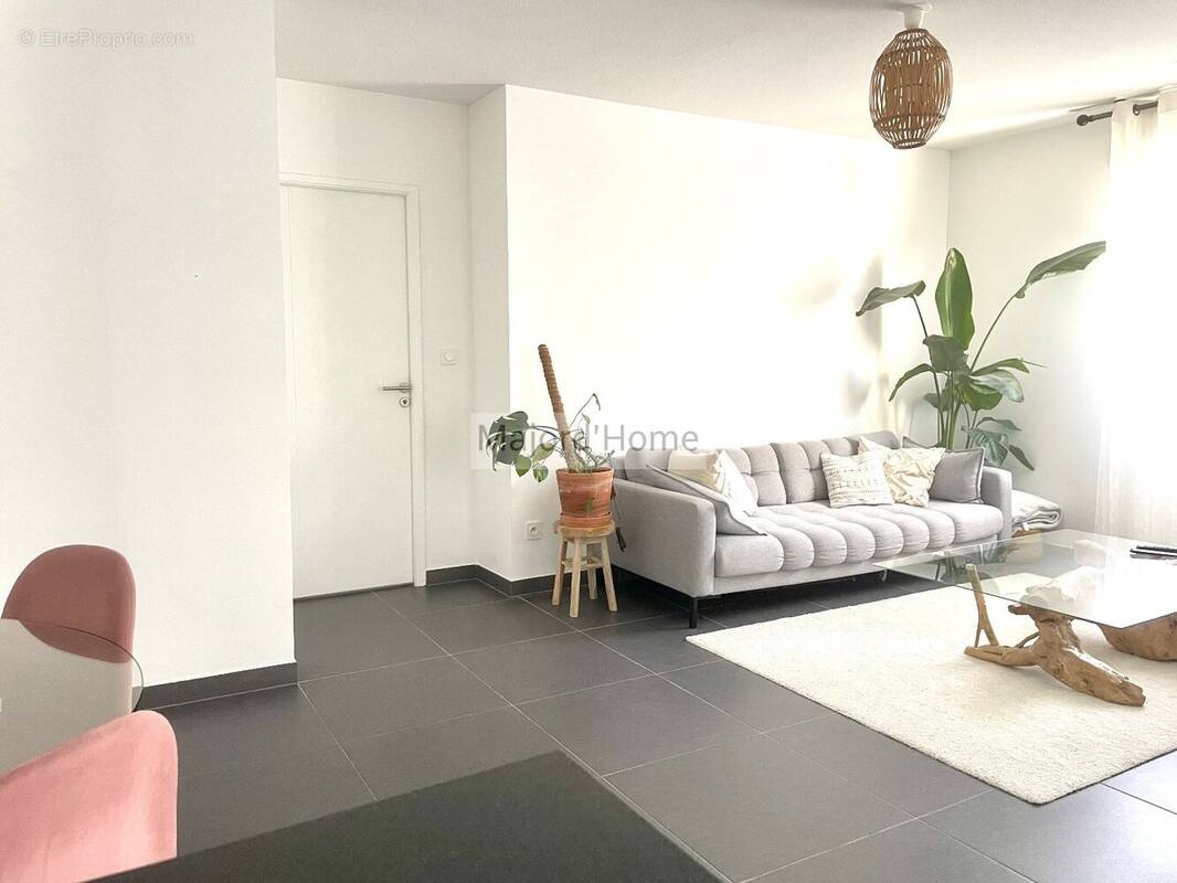 Appartement à CASTELNAU-LE-LEZ