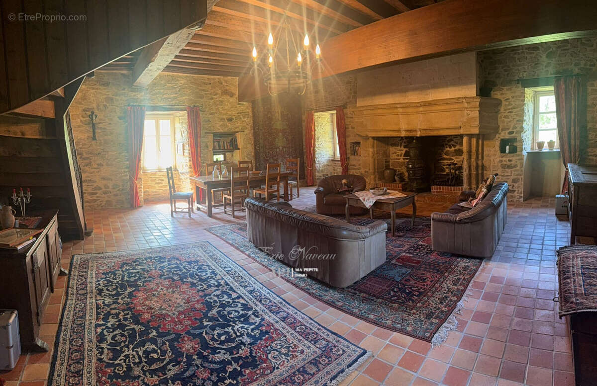 Maison à LA COQUILLE