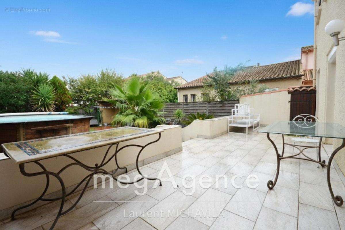 Maison à LIGNAN-SUR-ORB