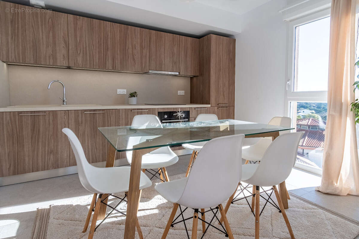 Appartement à FREJUS