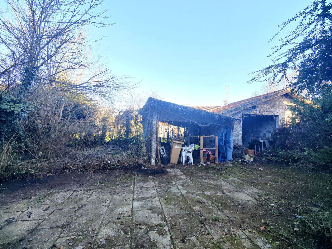 Maison à SAINT-CLAIR-DE-LA-TOUR