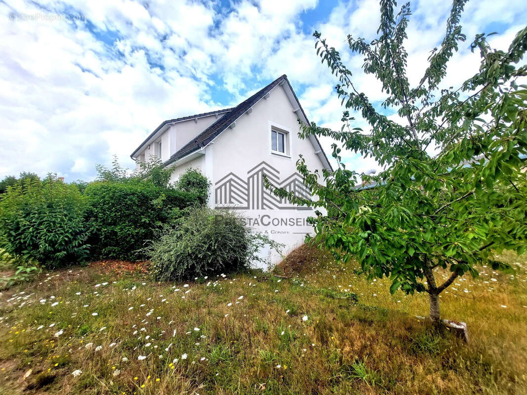 Maison à ANGERVILLE-LA-CAMPAGNE