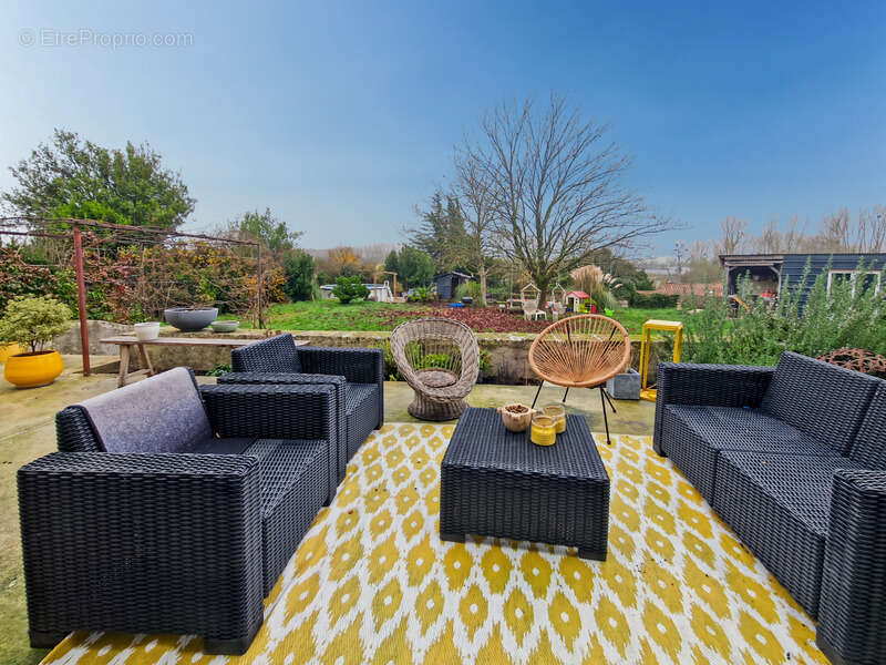 Maison à TONNAY-CHARENTE