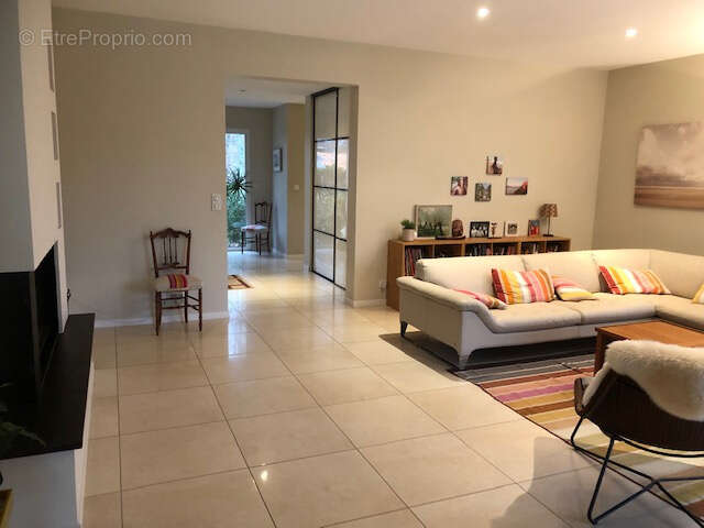 Maison à MARTIGNAS-SUR-JALLE