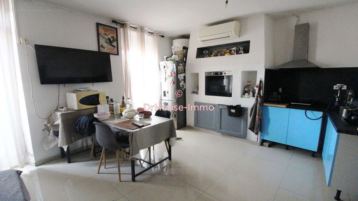 Appartement à MARSEILLE-3E
