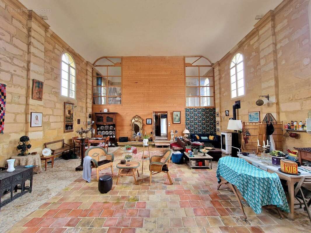 Opportunité rare et unique - Ancien temple historique - photo 2
