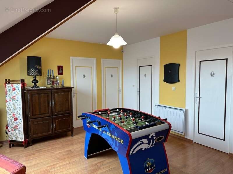 Maison à MONCE-EN-BELIN